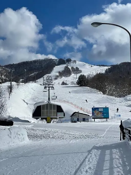 Minowa Airbnb Yubari 0*,